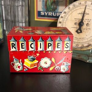 Vintage Recipe Card Box
